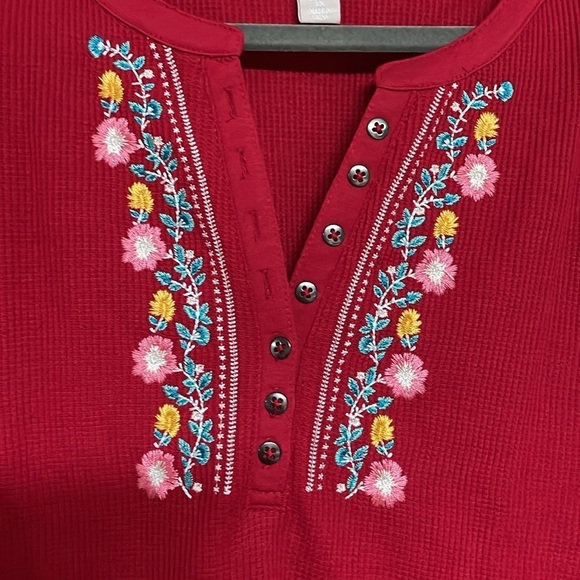 Woman Within size 3X (30/32) red floral stitching Henley waffle knit - Picture 2 of 6